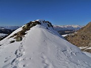 45 Salendo cimetta panoramica sulla Valle di Albaredo 